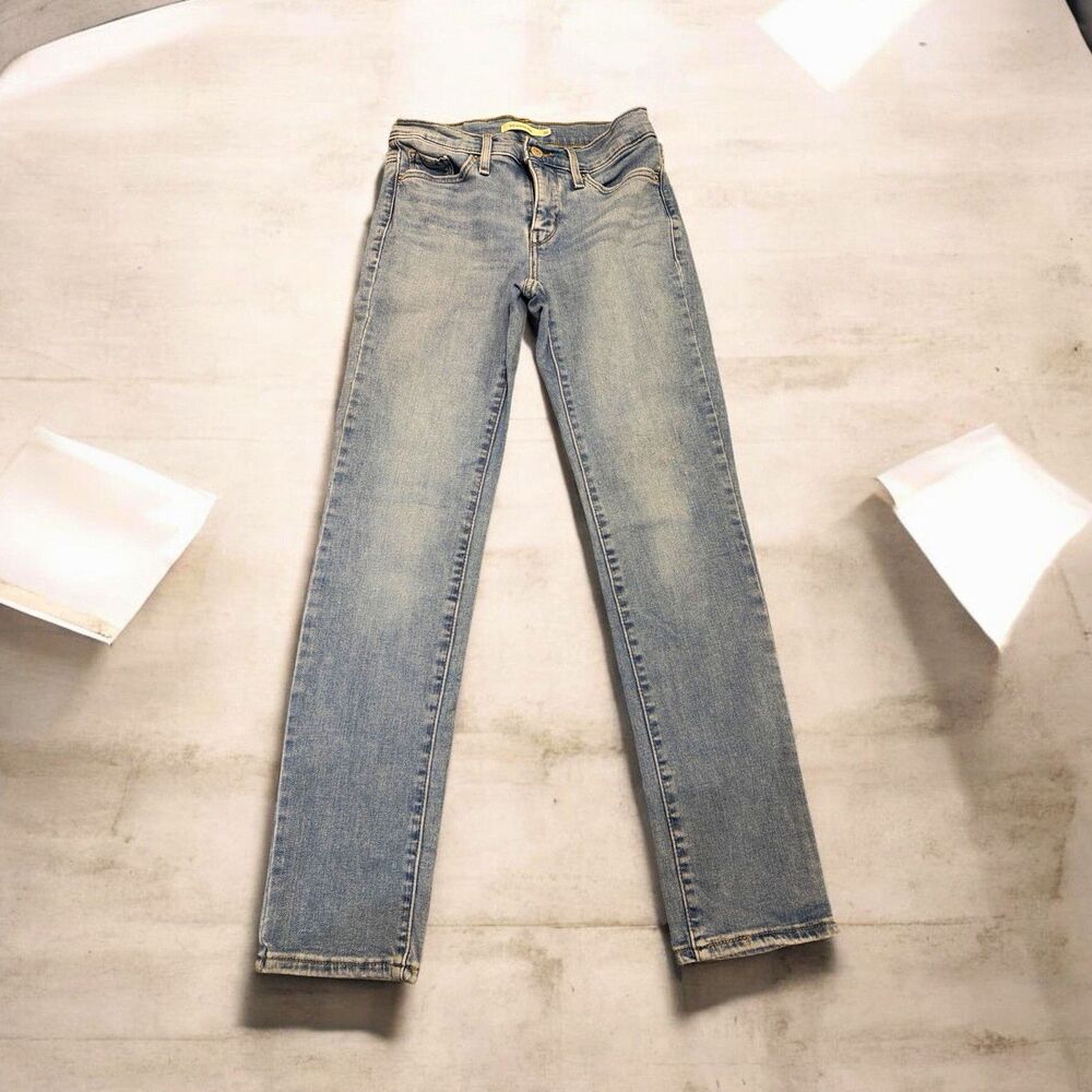 Women’s Levi’s Shaping Slim Jeans Blue Light Wash Denim Button 5-Pocket Size 26